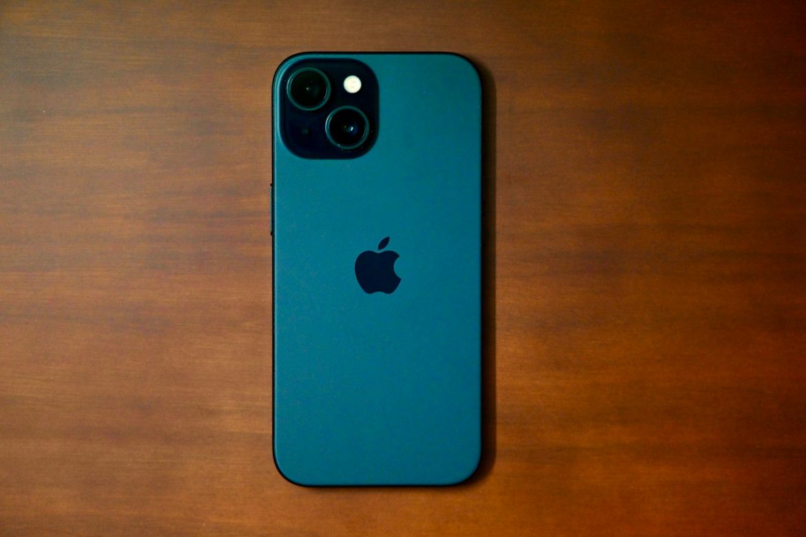 iPhone 15 vs Galaxy S23: Which Base Model Deserves Your Attention?
