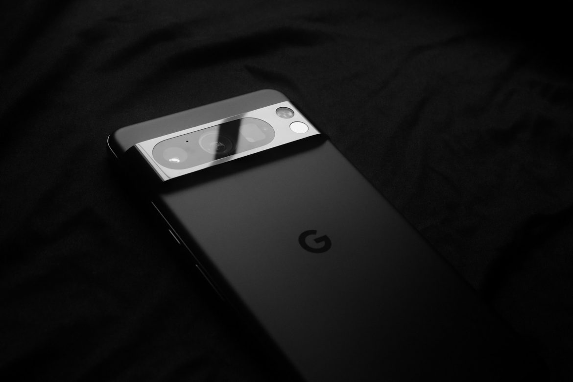 Pixel 8 vs Galaxy S23: Which Compact Flagship Stands Out in 2025?